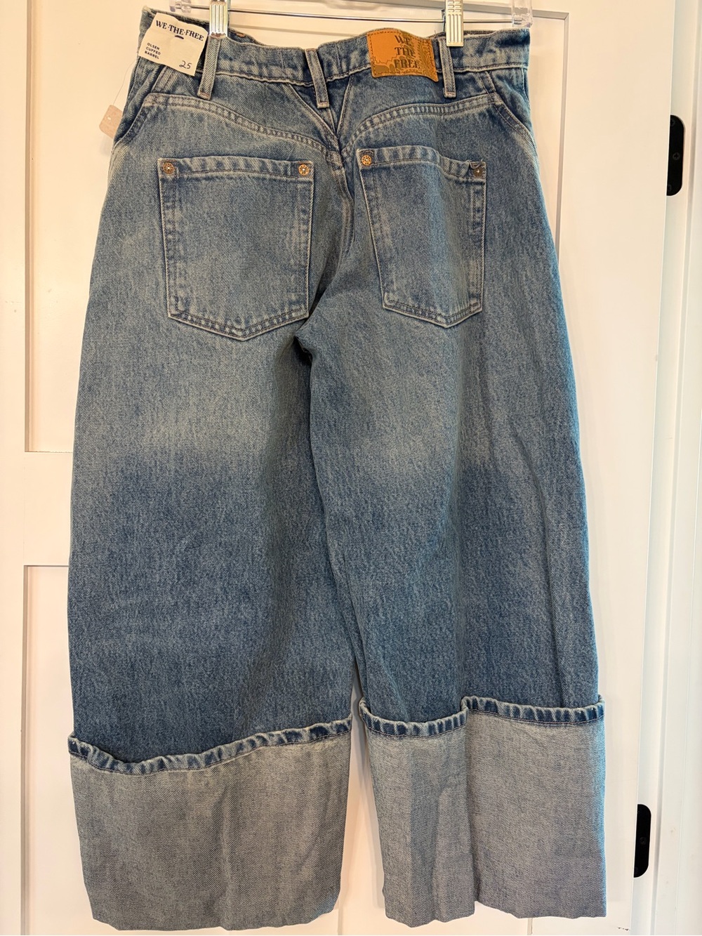 Free People Olsen Cuffed Barrel NWT - Picture 2 of 4